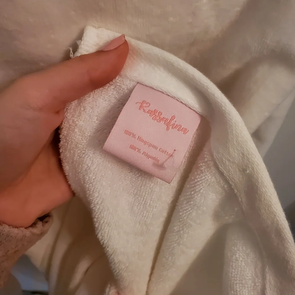 White Towels with Embroidered 'Hello Gorgeous'